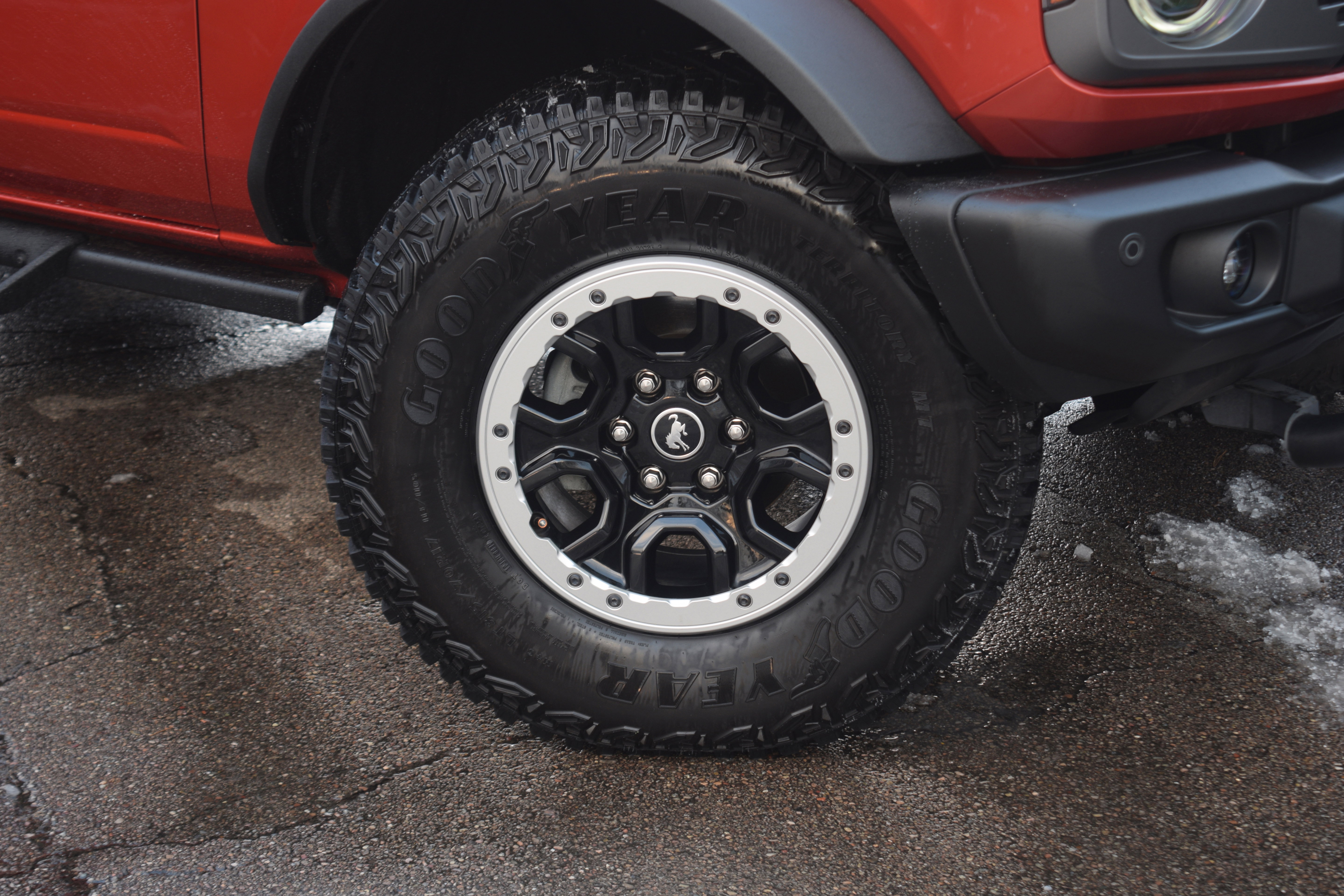 Used 2023 Ford Bronco Badlands w/ Sasquatch Package image 28