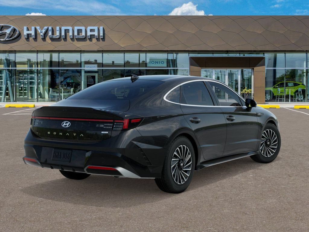 New 2026 Hyundai Sonata Limited FWD image 4