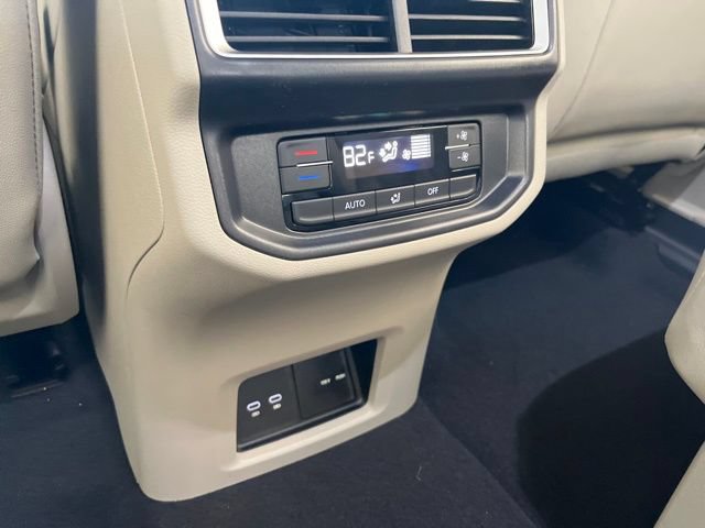 New 2025 Volkswagen Atlas SE FWD image 17
