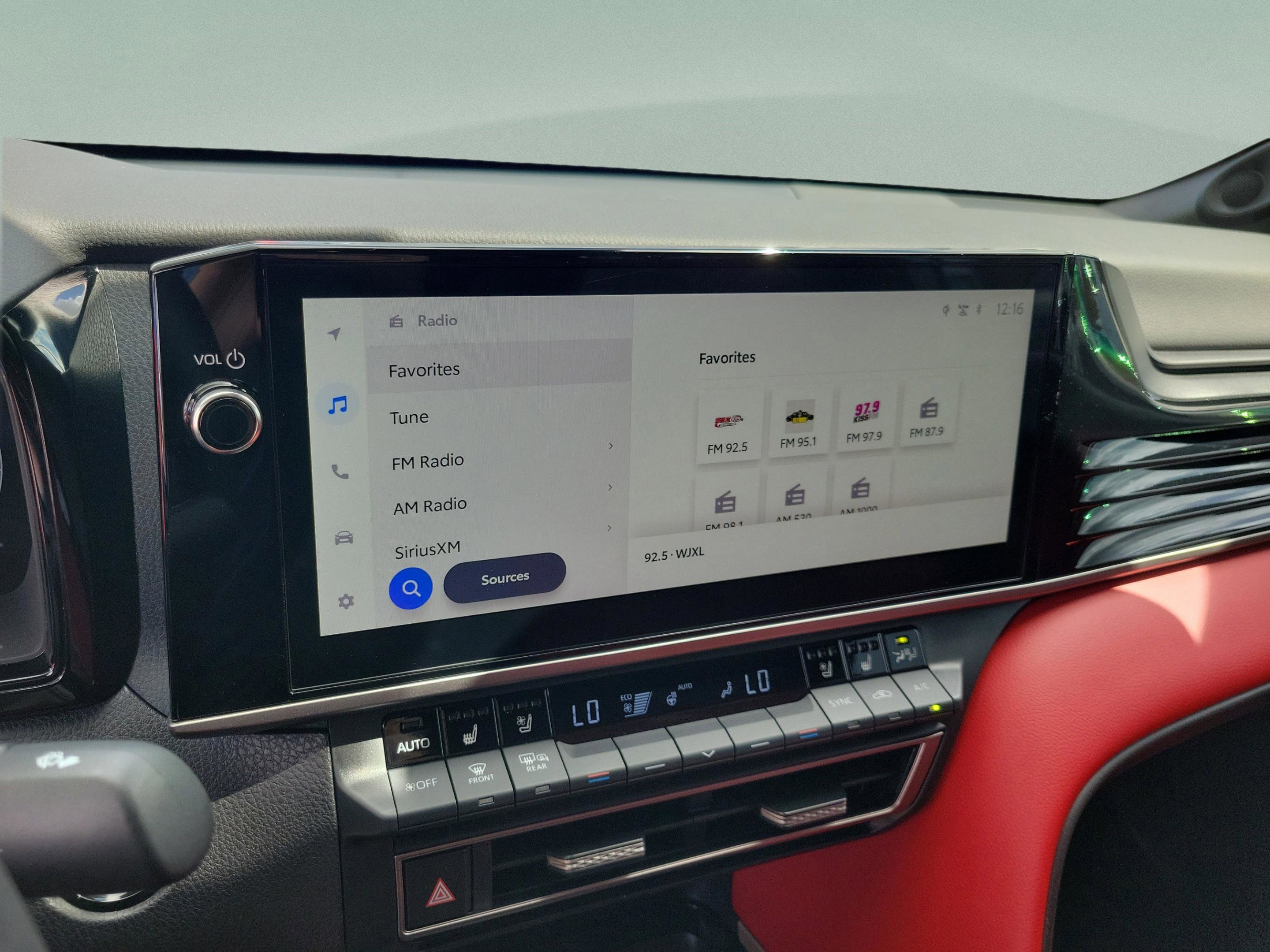 Used 2025 Toyota Camry XSE w/ Premium Plus Package image 17