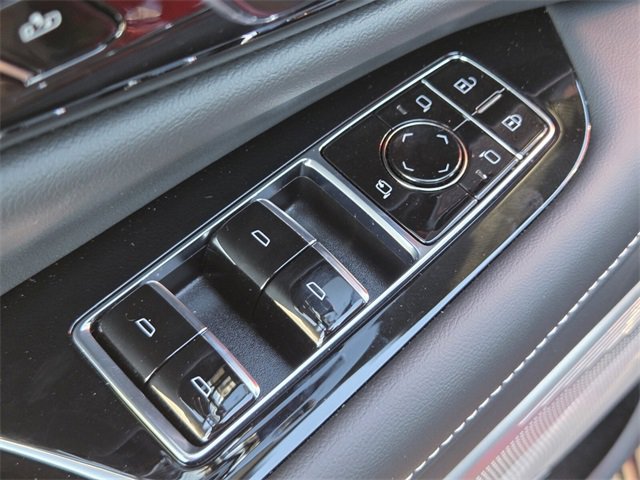 New 2025 Cadillac Optiq Sport 1 image 19