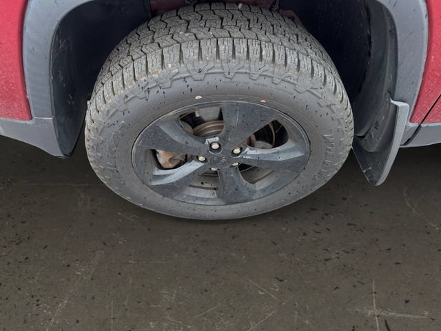 Used 2017 Jeep Cherokee High Altitude AWD/4WD image 9