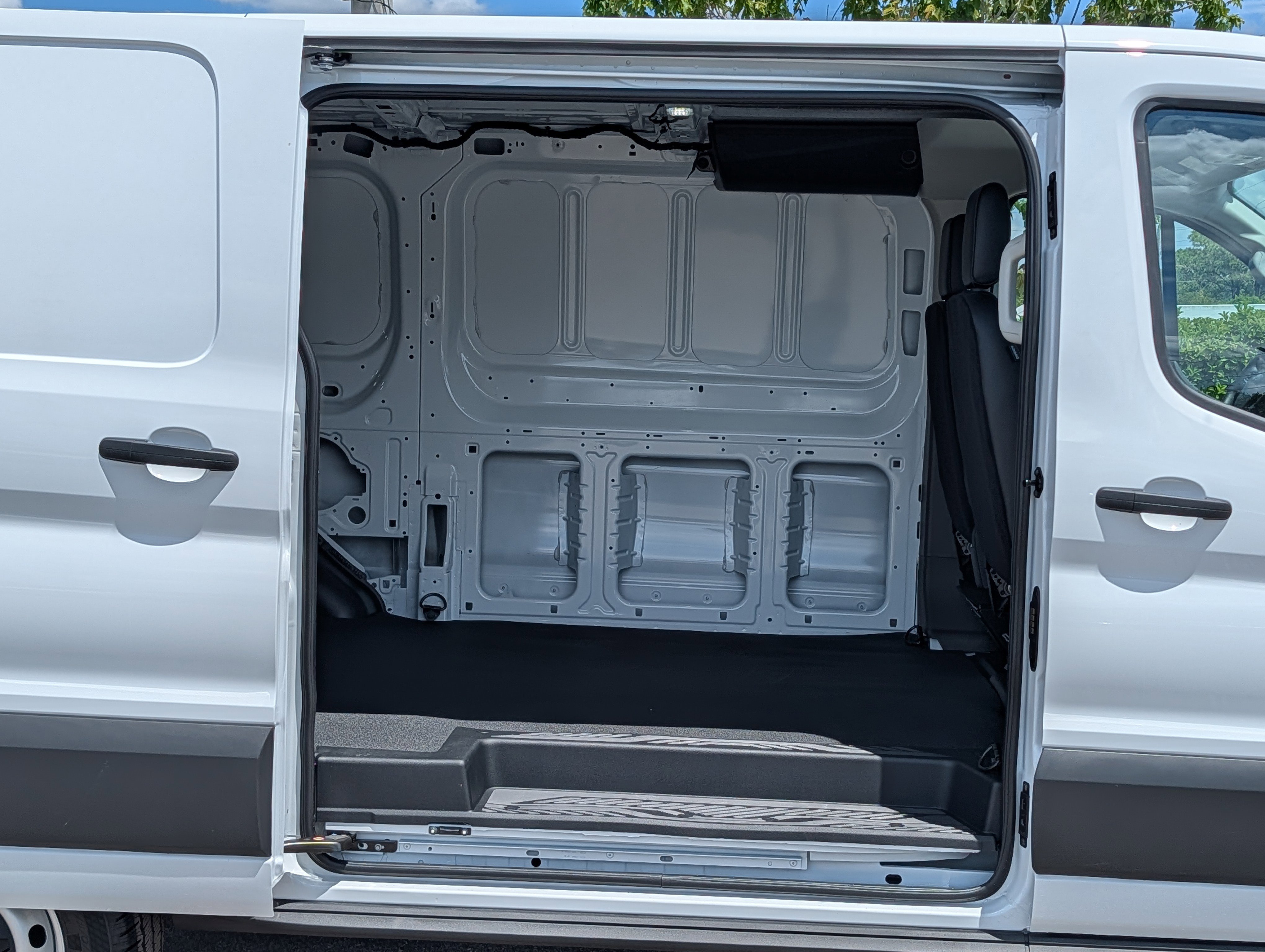 New 2026 Ford Transit 250 Low Roof RWD image 14
