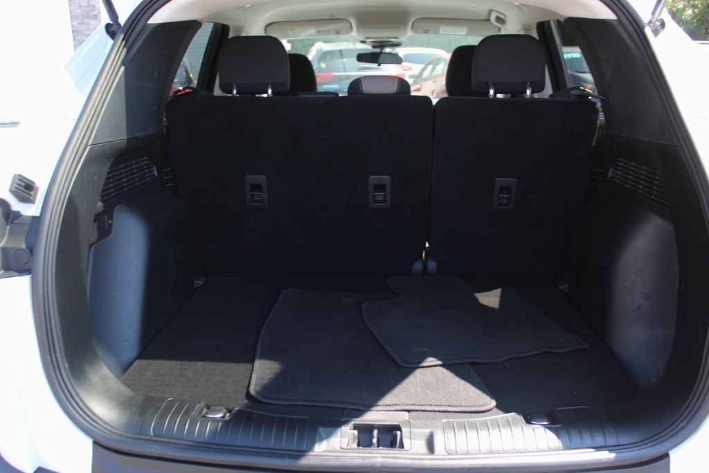 Used 2021 Ford Escape SE w/ SE Sport Appearance Package AWD/4WD image 9