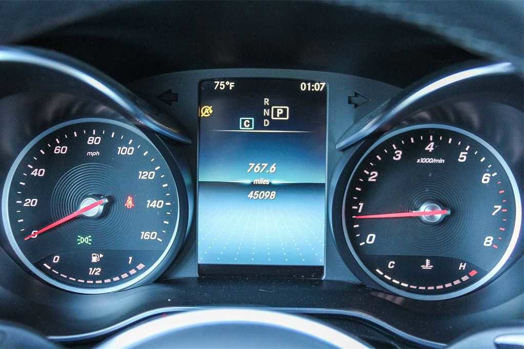 Used 2021 Mercedes-Benz GLC 300 GLC 300 image 23