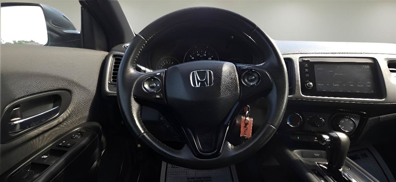 Used 2019 Honda HR-V Sport image 13