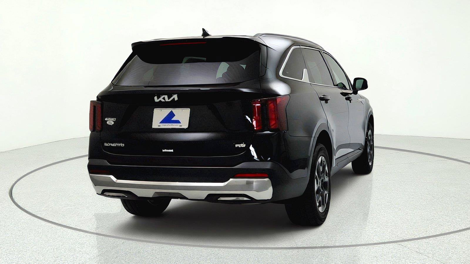 Used 2025 Kia Sorento S AWD/4WD image 11