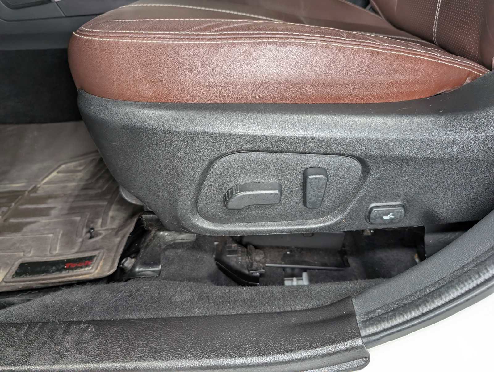 Used 2018 Subaru Forester 2.5i Touring w/ Popular Package #3B image 37