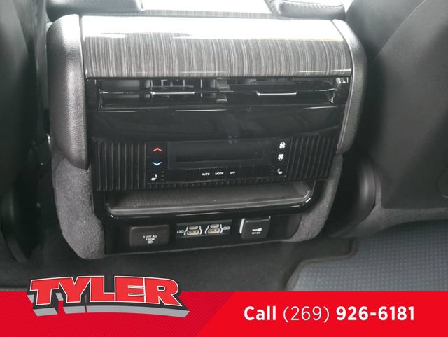 Used 2022 Jeep Wagoneer Series III w/ Premium Group I AWD/4WD image 42