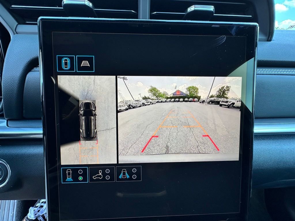 New 2026 GMC Terrain Elevation w/ Technology Package II AWD/4WD image 24
