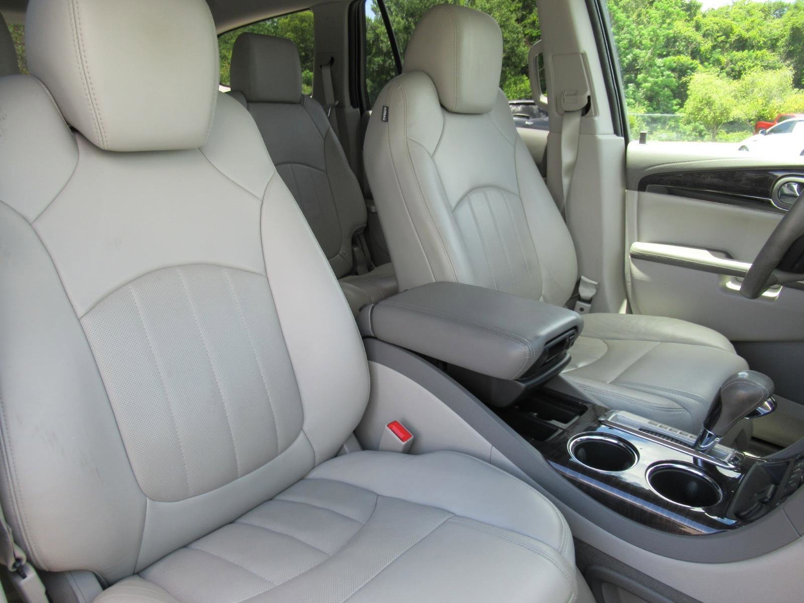 Used 2016 Buick Enclave Leather FWD image 9