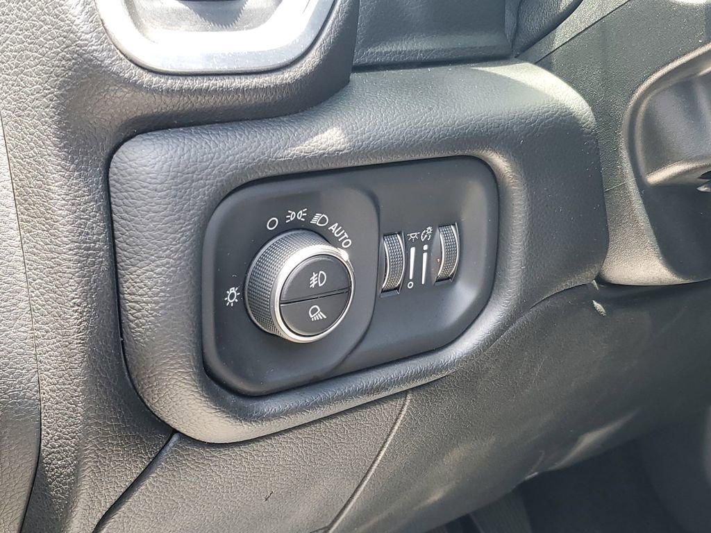Used 2019 RAM 3500 Big Horn AWD/4WD image 25