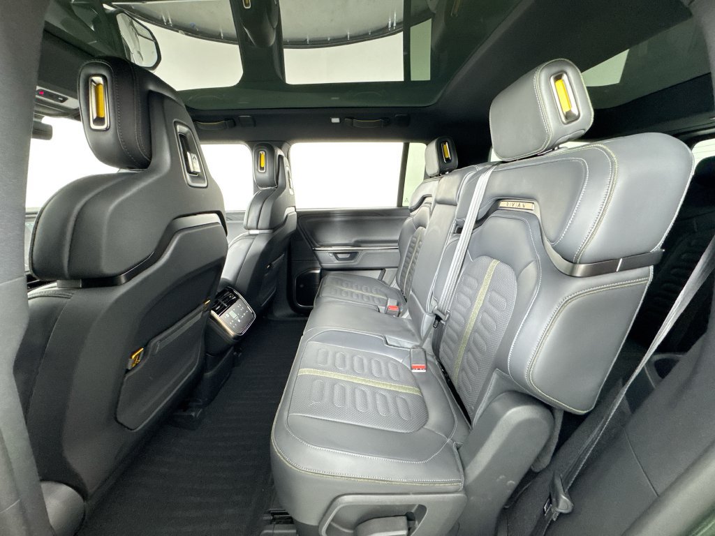 Used 2025 Rivian R1S Adventure Dual AWD/4WD image 14