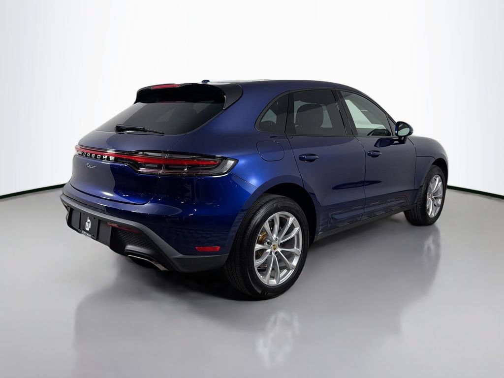 Used 2024 Porsche Macan AWD/4WD image 5