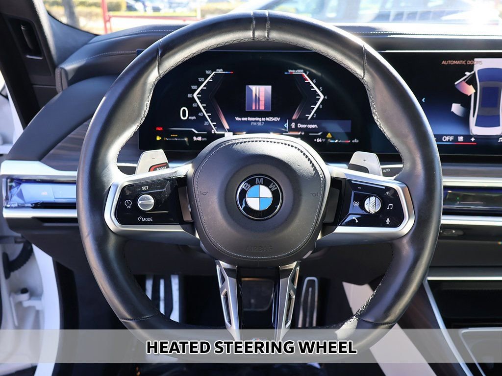 Used 2023 BMW 760i xDrive image 10