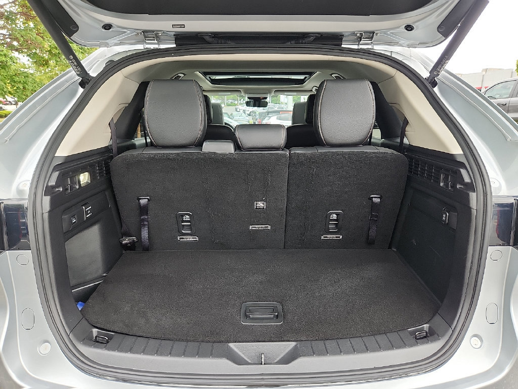 Used 2024 MAZDA CX-90 Plug-In Hybrid w/ Premium Pkg AWD/4WD image 30