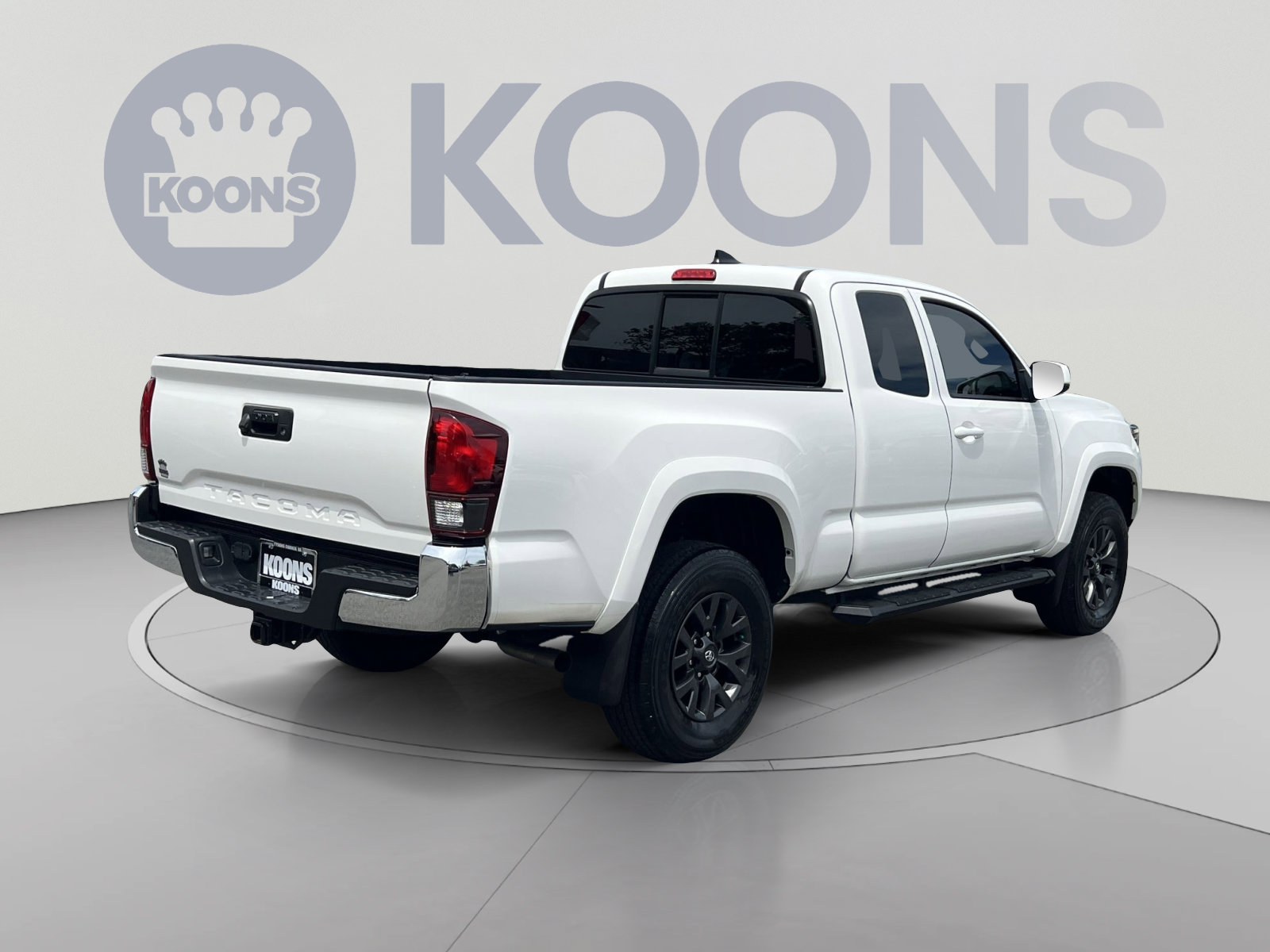 Used 2021 Toyota Tacoma SR5 RWD image 11