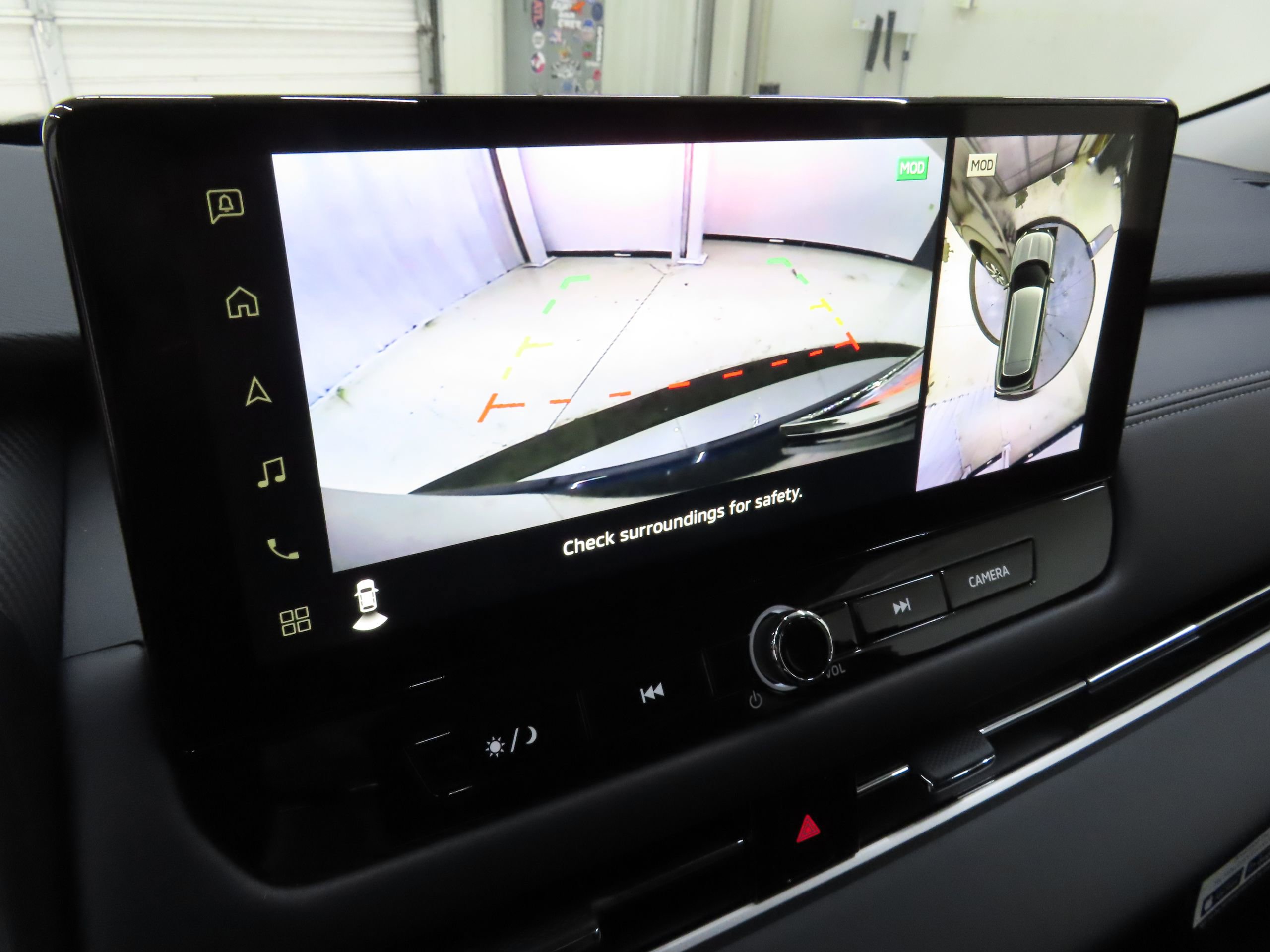 New 2025 Mitsubishi Outlander SE image 17