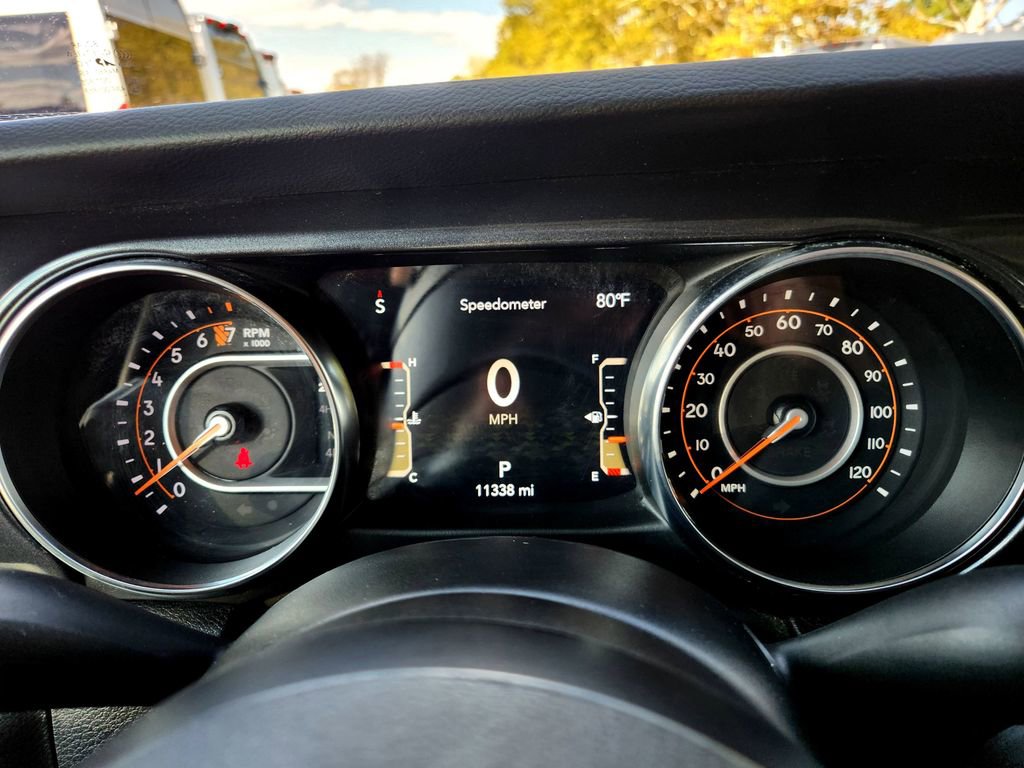 Used 2022 Jeep Gladiator Sport image 15