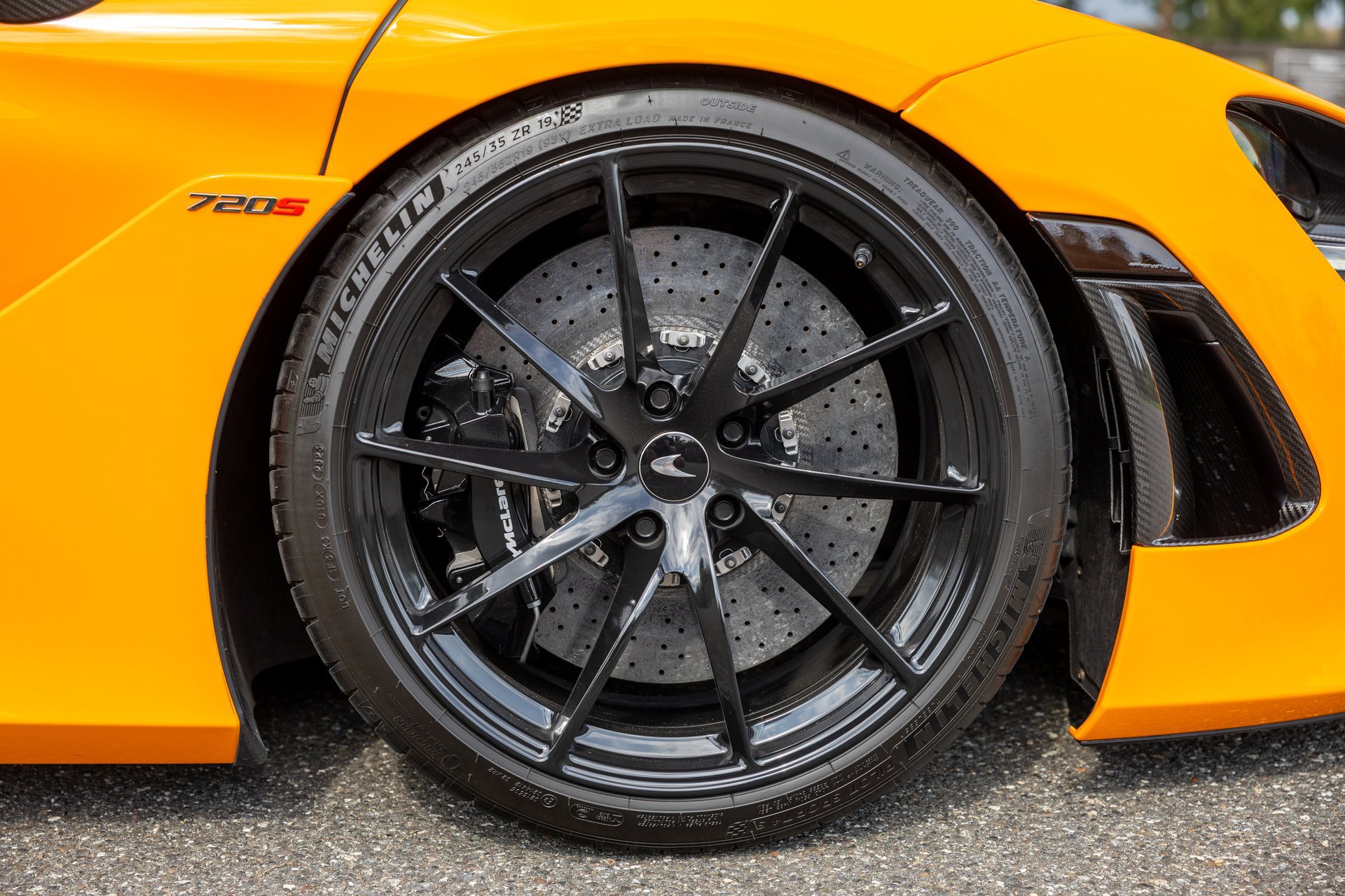 Used 2019 McLaren 720S RWD image 38