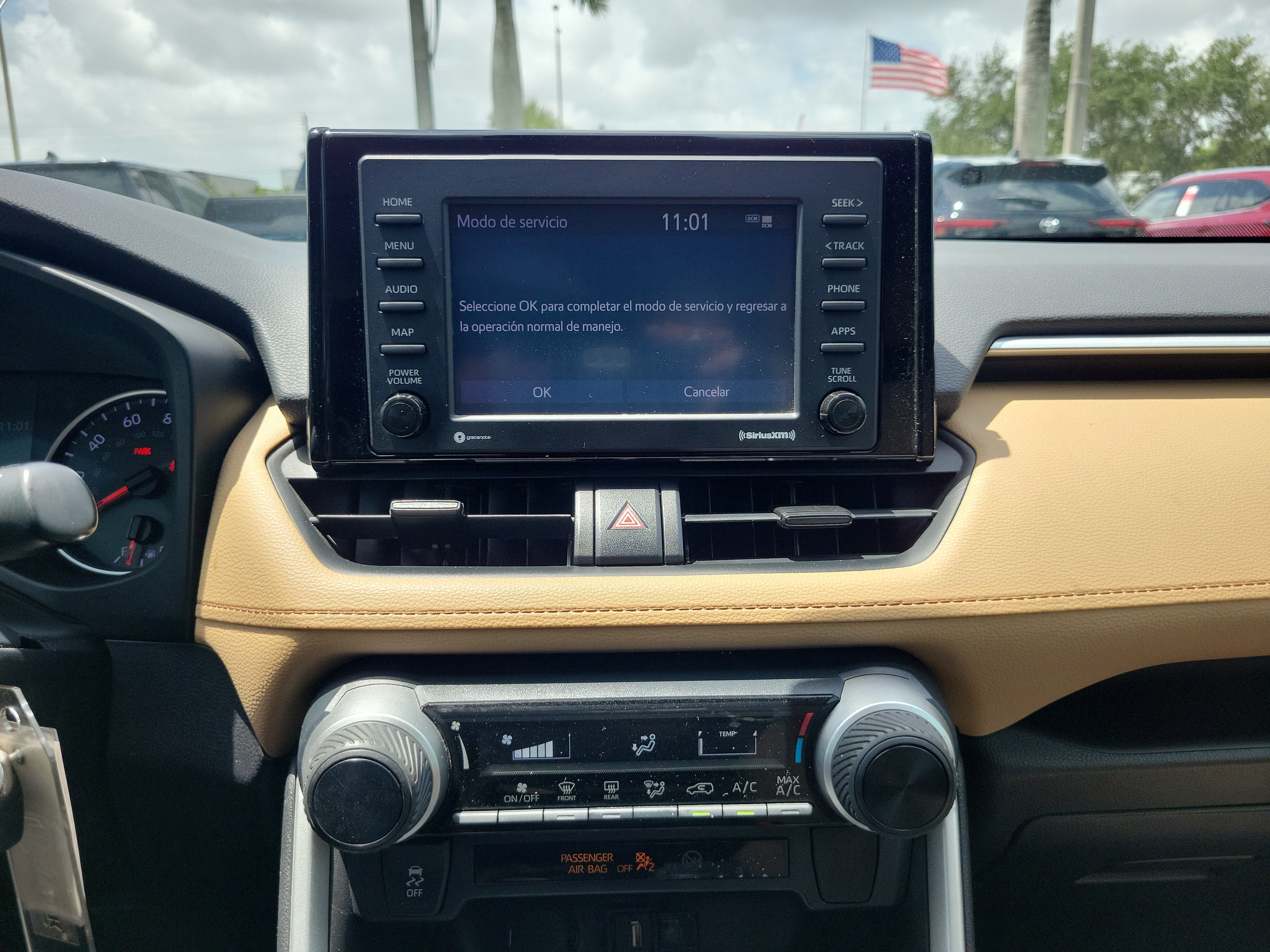 Used 2021 Toyota RAV4 LE FWD image 26