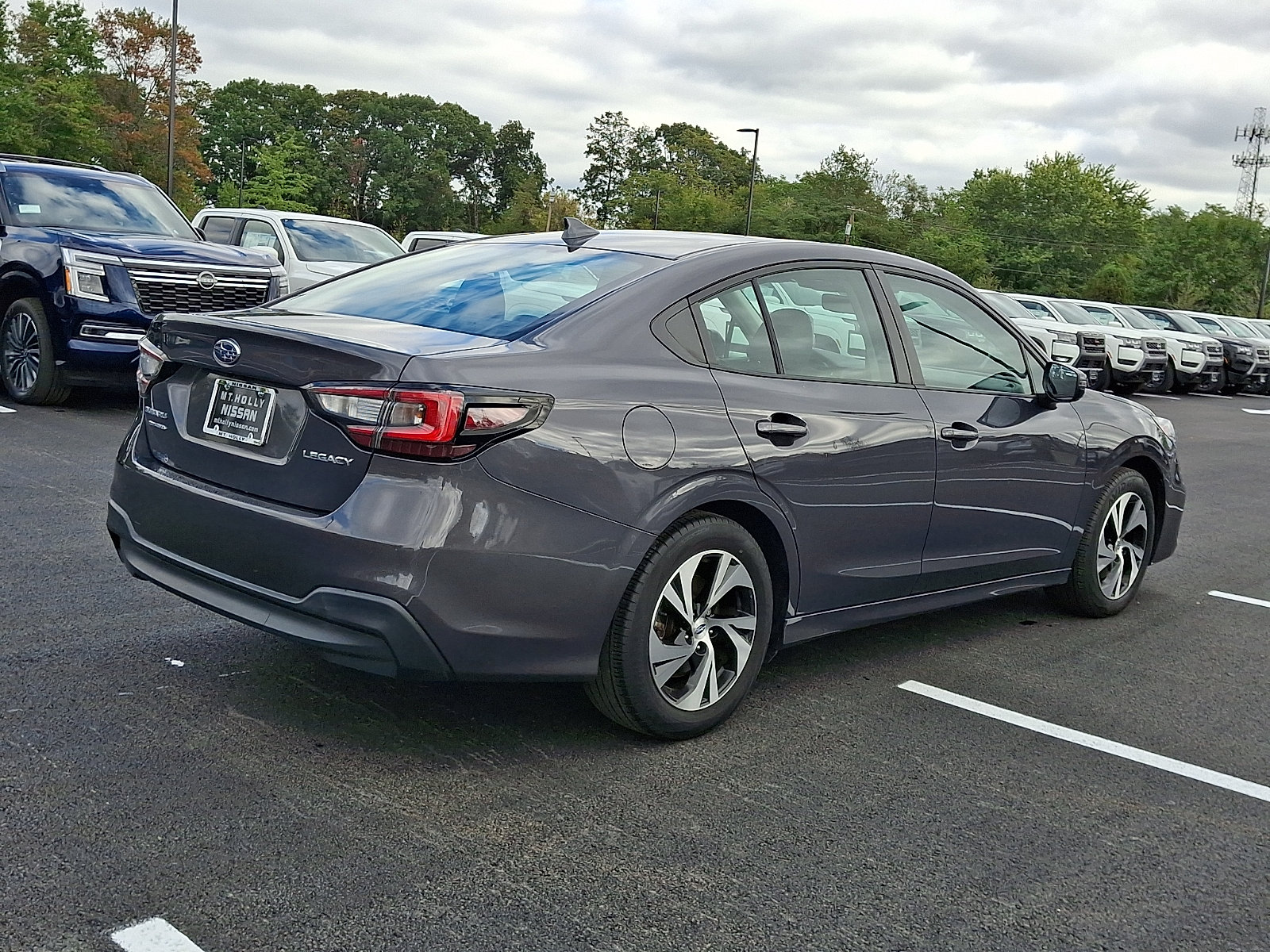 Used 2024 Subaru Legacy Premium AWD/4WD image 7