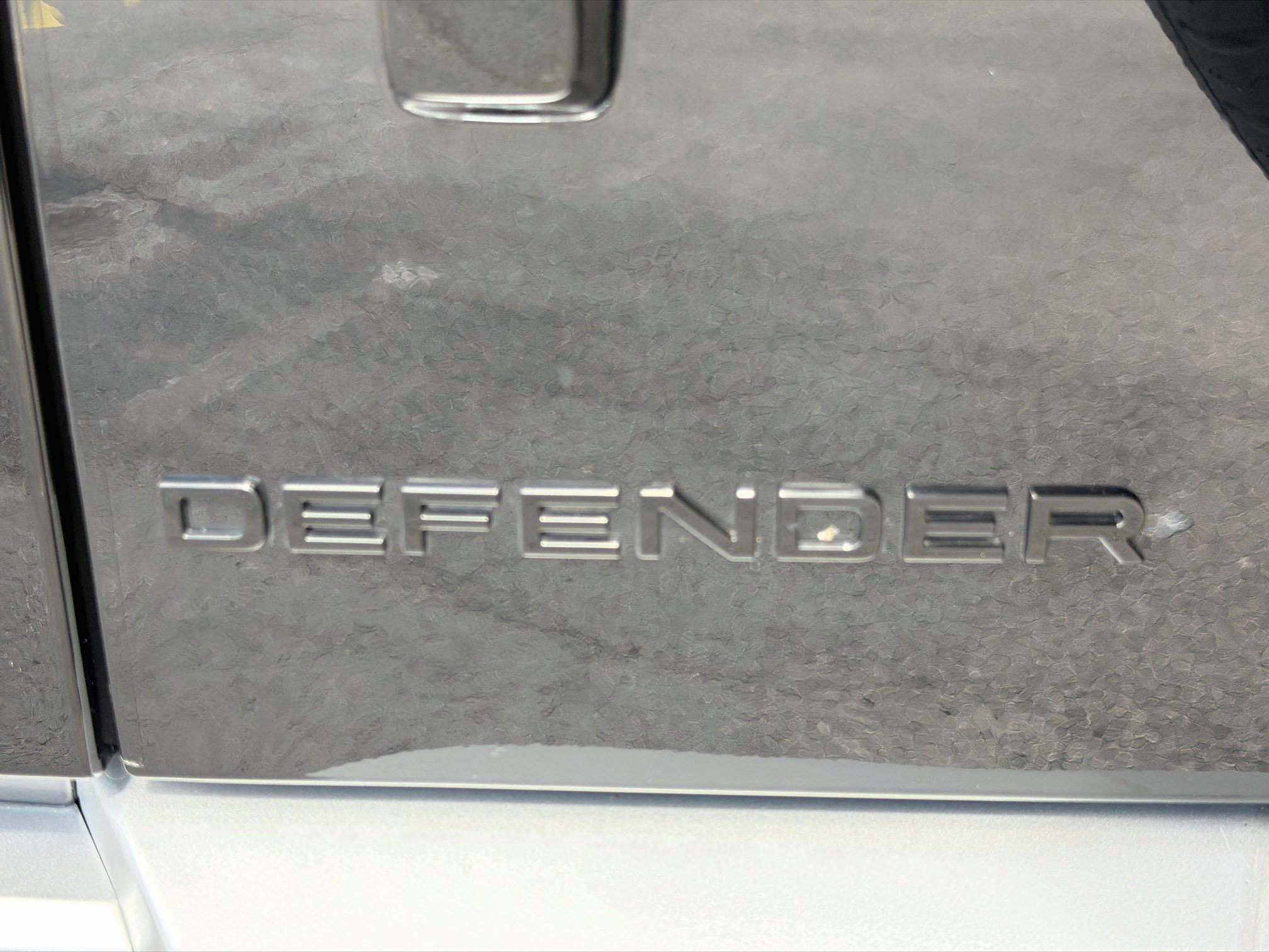 Used 2025 Land Rover Defender 110 S AWD/4WD image 11