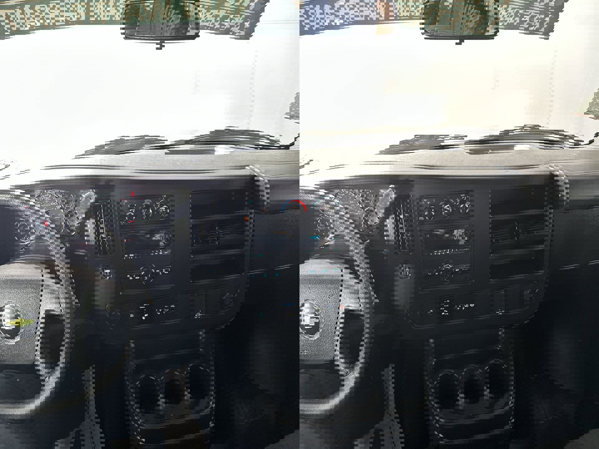 Used 2022 Chevrolet Express 2500 w/ Driver Convenience Package image 25