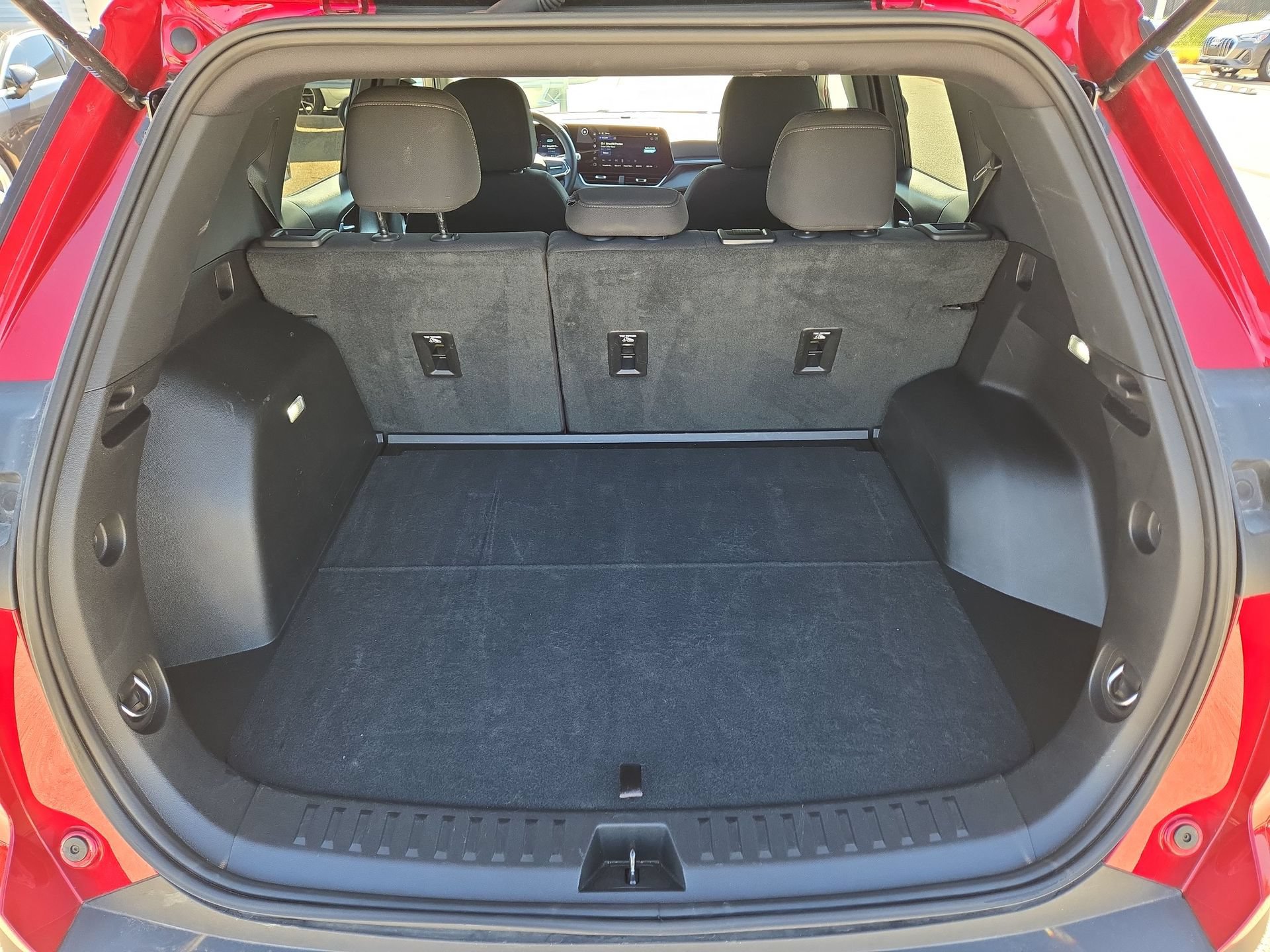 Used 2026 Chevrolet Equinox LT FWD image 12