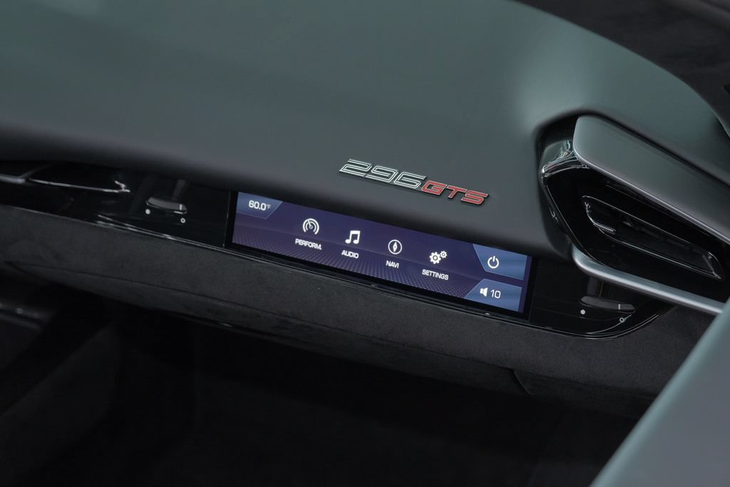 Used 2023 Ferrari 296 GTS RWD image 13