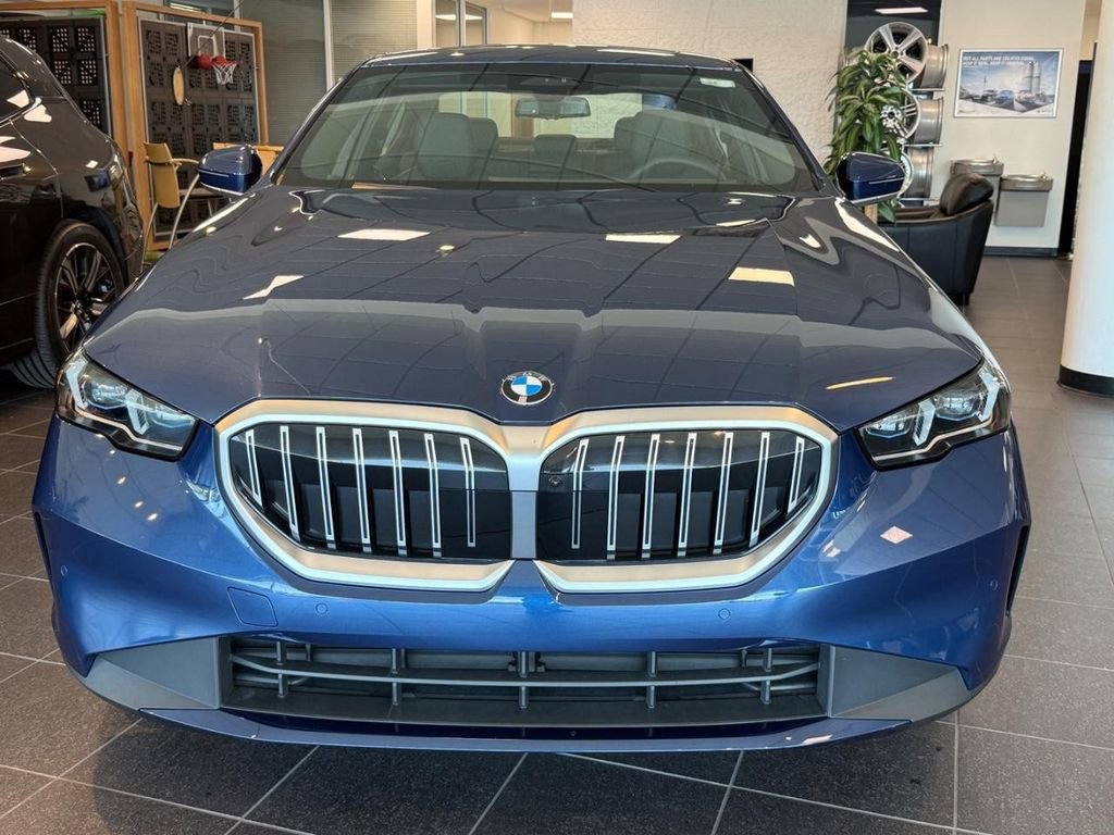 Used 2026 BMW 540i xDrive AWD/4WD image 15