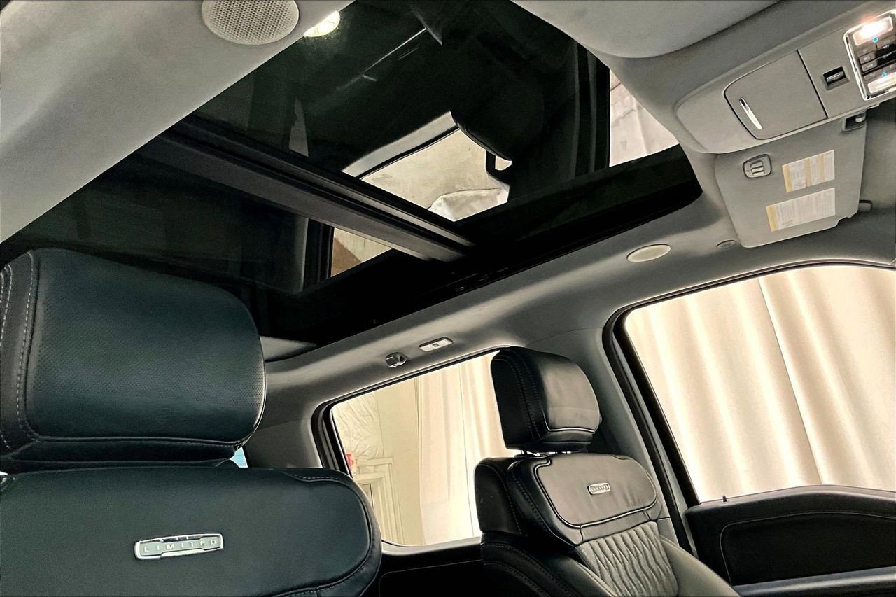Used 2022 Ford F150 Limited image 27