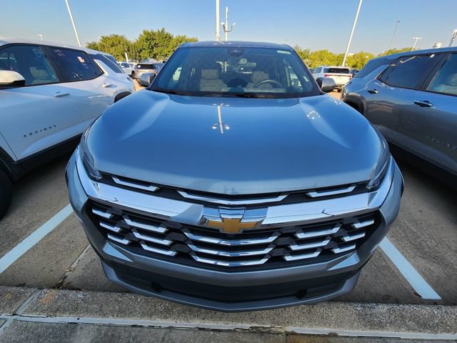 Used 2026 Chevrolet Equinox LT FWD image 2