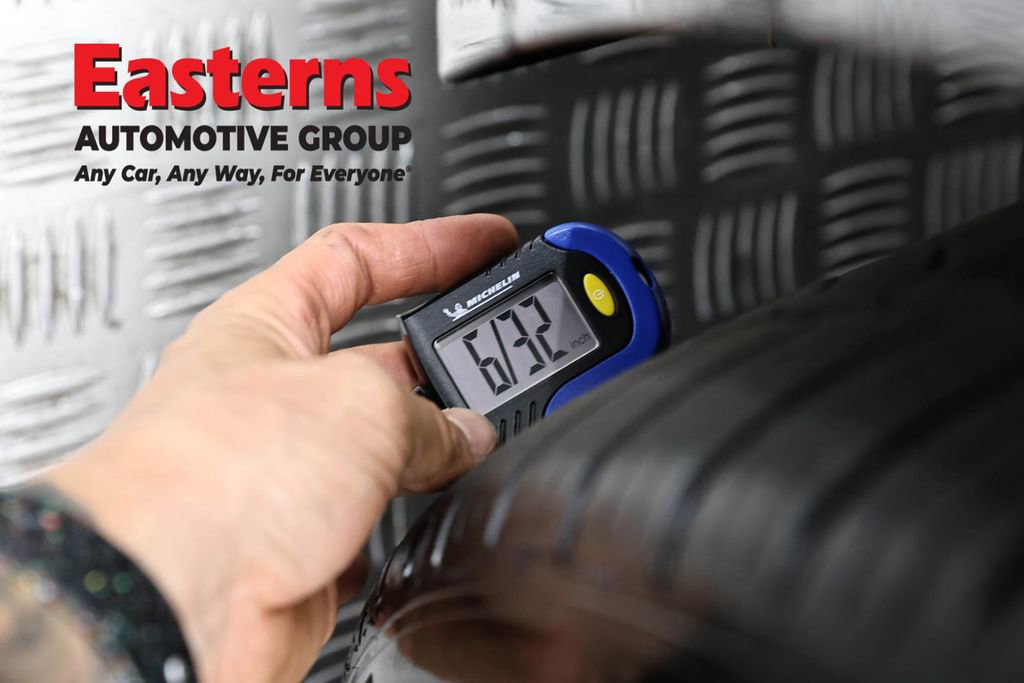 Used 2022 Land Rover Range Rover Velar R-Dynamic S AWD/4WD image 27