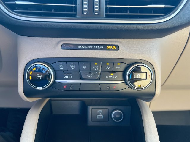 Used 2020 Ford Escape SE FWD image 25