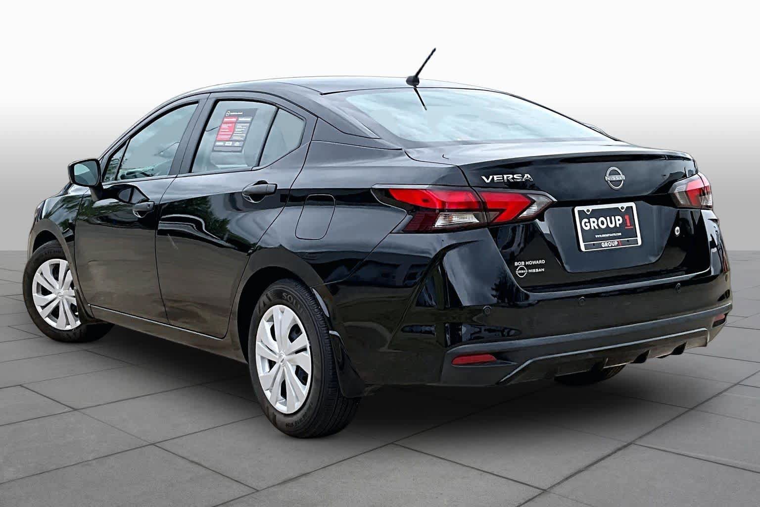 Used 2024 Nissan Versa S w/ Trunk Package image 12