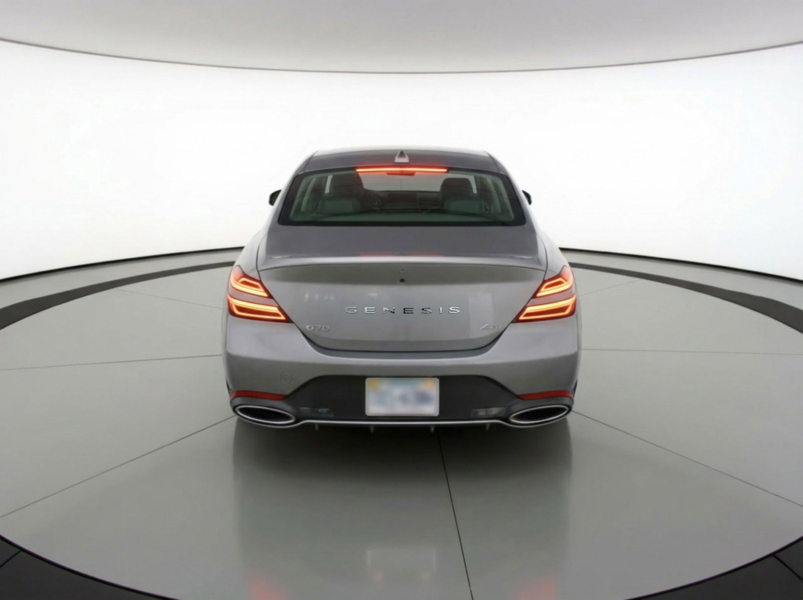 Used 2025 Genesis G70 2.5T image 7