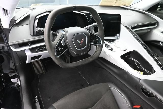 Used 2021 Chevrolet Corvette Stingray Premium Conv w/ Z51 Performance Package RWD image 25