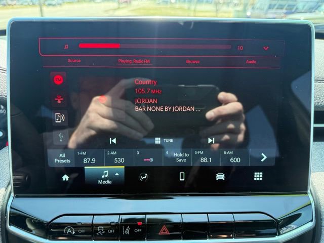 Used 2024 Jeep Compass Latitude w/ Convenience Group image 21