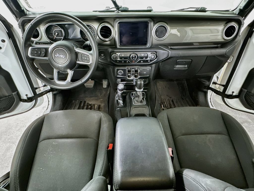 Used 2023 Jeep Gladiator Overland AWD/4WD image 17