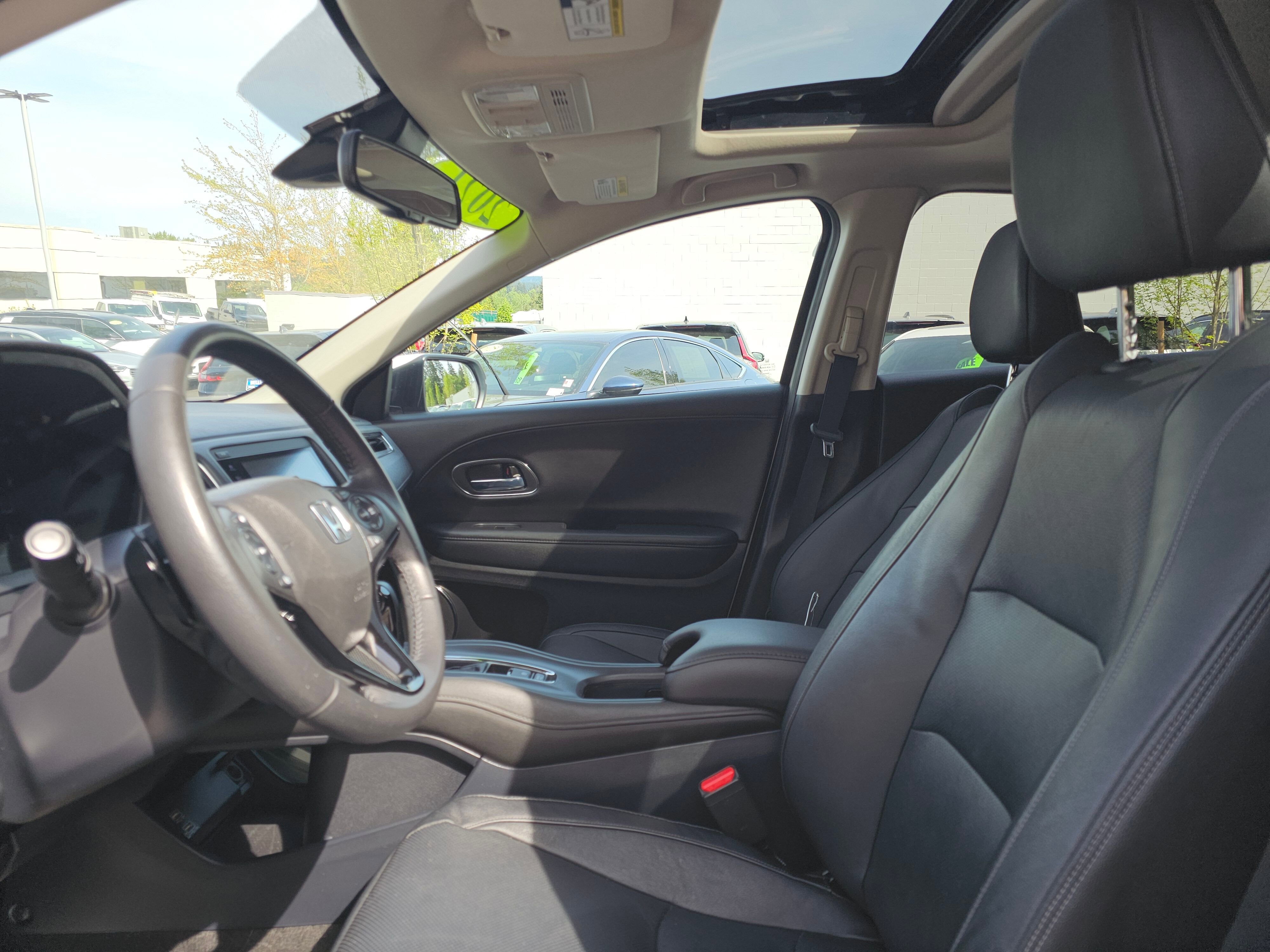 Used 2021 Honda HR-V EX-L image 21