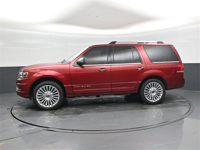 Used 2017 Lincoln Navigator Select image 7