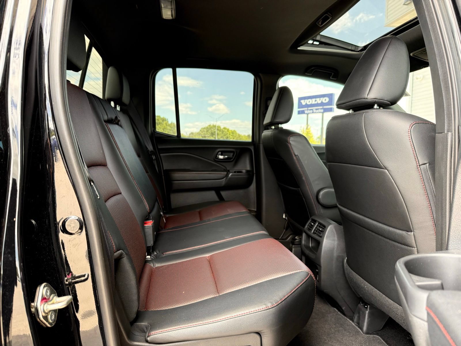 Used 2017 Honda Ridgeline Black Edition image 22
