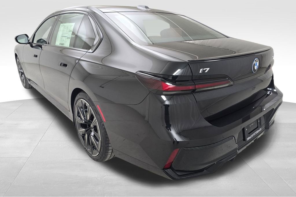 New 2026 BMW i7 xDrive60 w/ Executive Package image 7