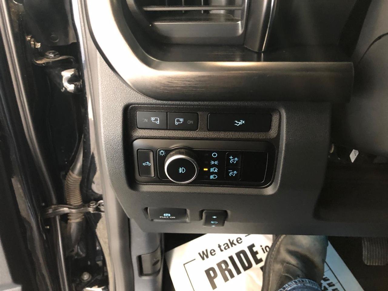 Used 2024 Ford F250 Lariat w/ Lariat Ultimate Package AWD/4WD image 28