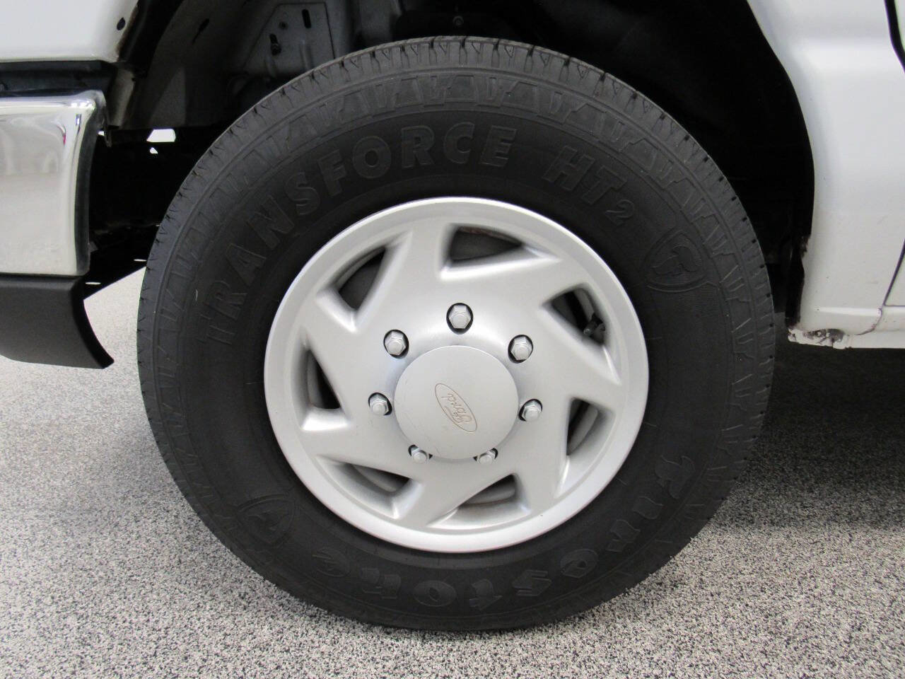 Used 2015 Ford E-350 and Econoline 350 Super Duty image 6