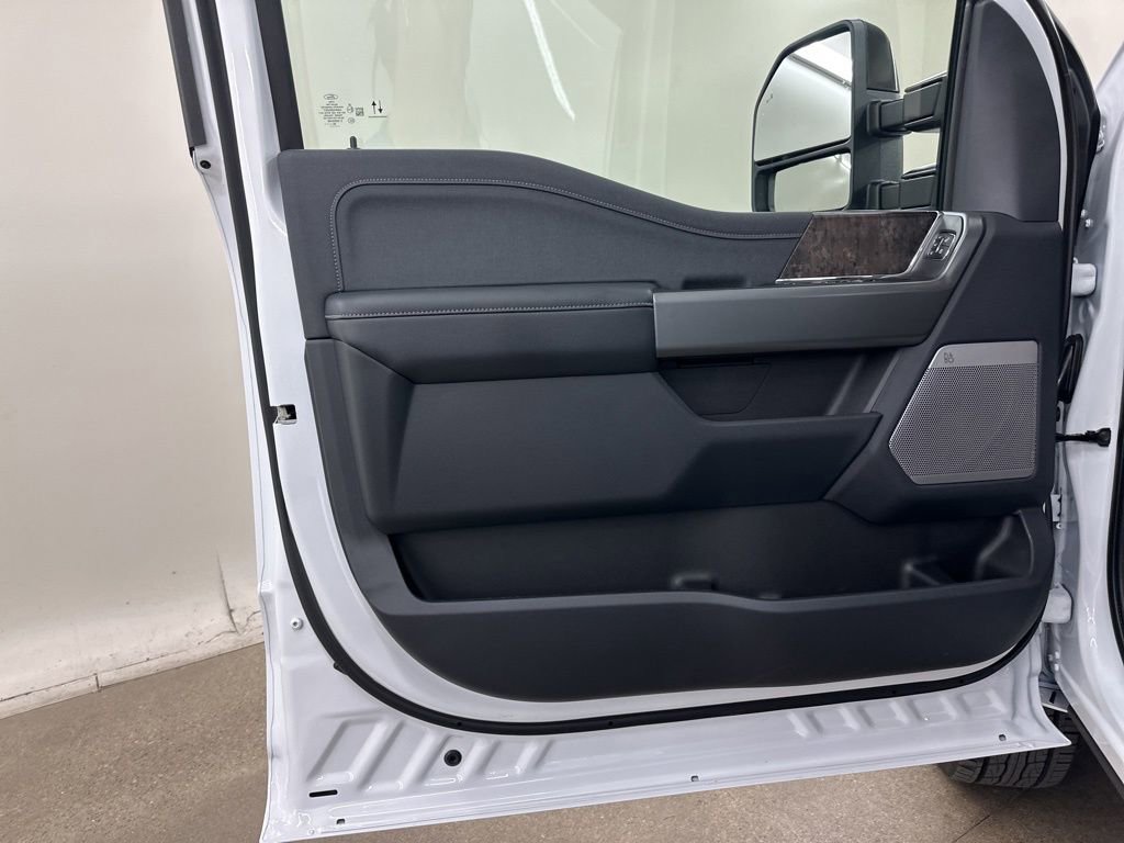 New 2026 Ford F350 Lariat image 29