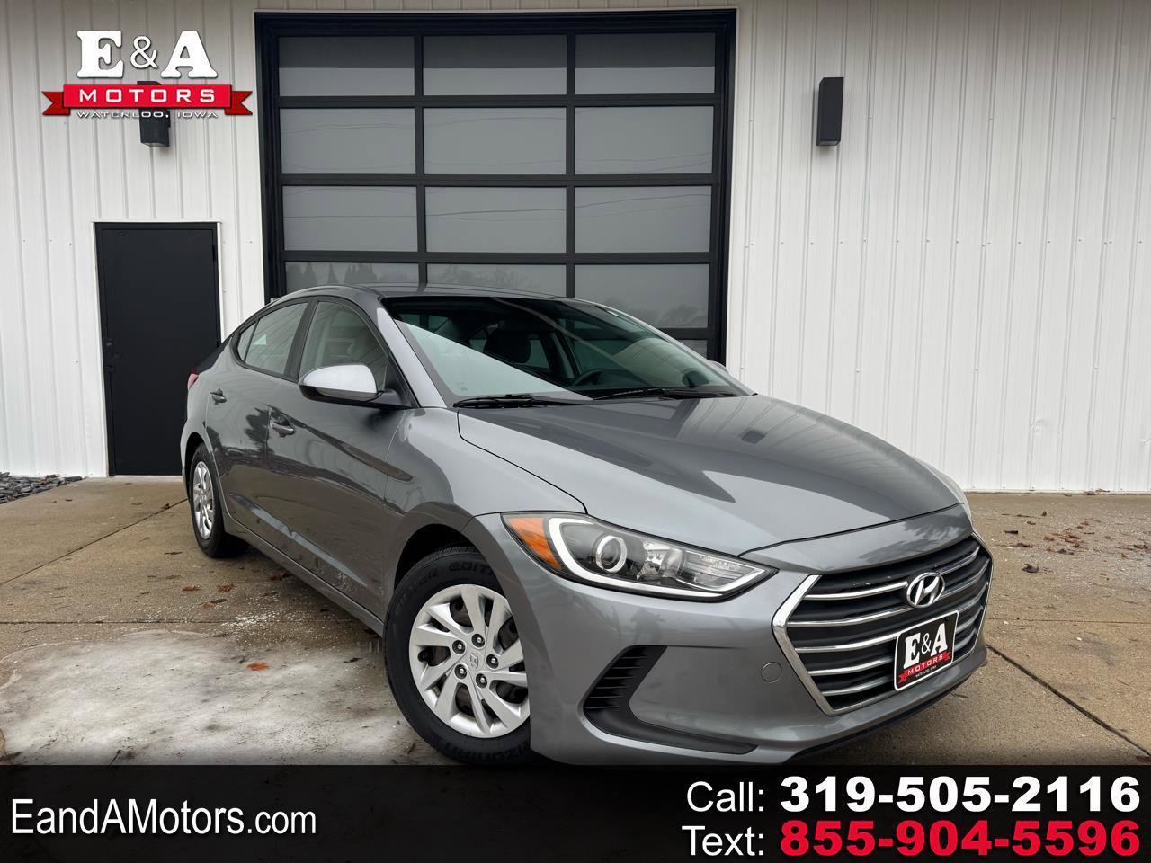 Used 2017 Hyundai Elantra SE image 1