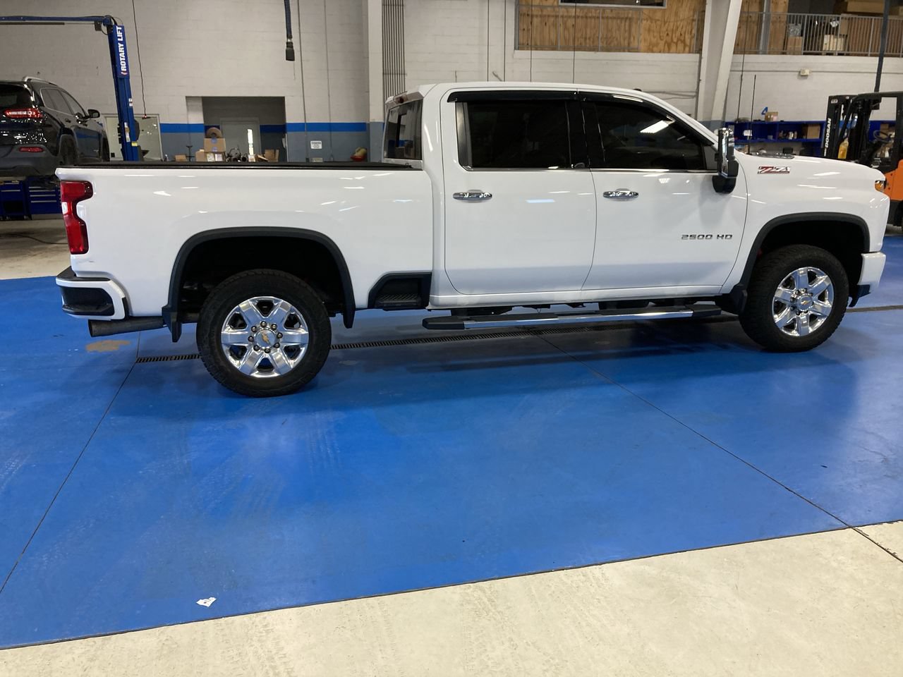 Used 2021 Chevrolet Silverado 2500 LTZ w/ Z71 Chrome Sport Edition AWD/4WD image 8
