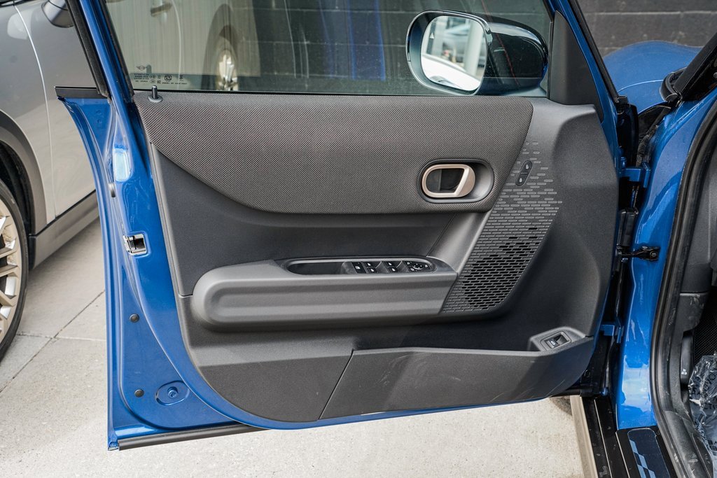 New 2025 MINI Cooper S image 8